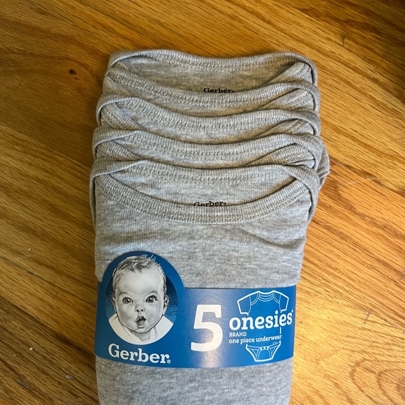 Gerber Other - NWT five pack of grey onesies